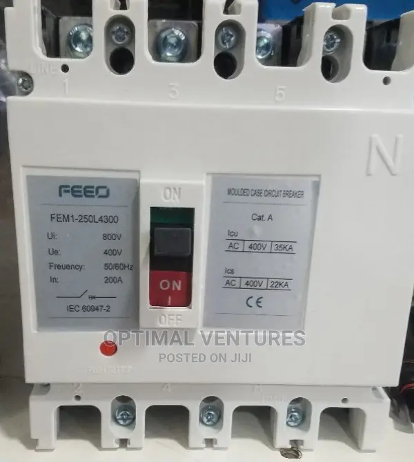 4P 200A AC McCb Breaker