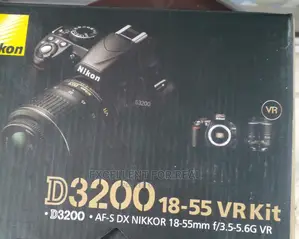 Nikon D3200 With 18-55mm