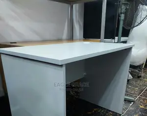High Quality Office Table