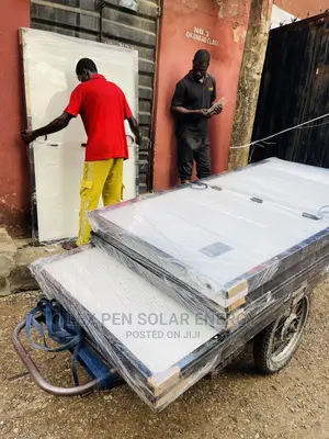 650watt High Voltage Canadian Solar Panel (30years Warranty)