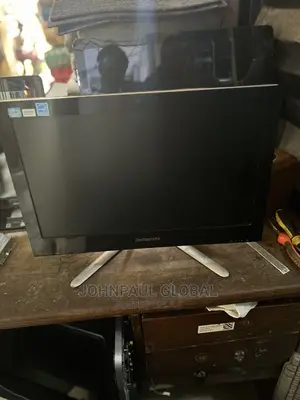 Desktop Computer Lenovo ideacentre 310S 4GB Intel Core i3 HDD 500GB