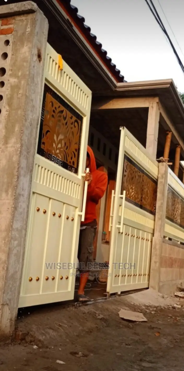 Entrance Iron Gate