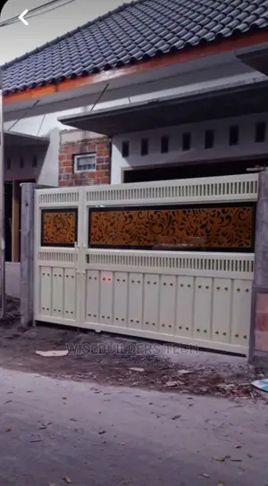Entrance Iron Gate