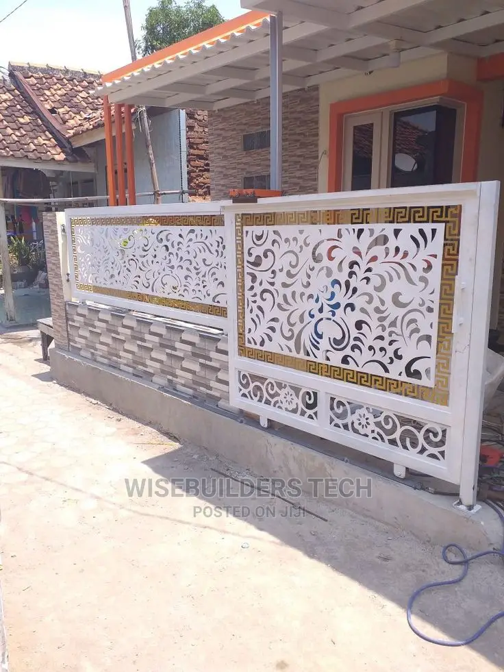 Entrance Iron Gate