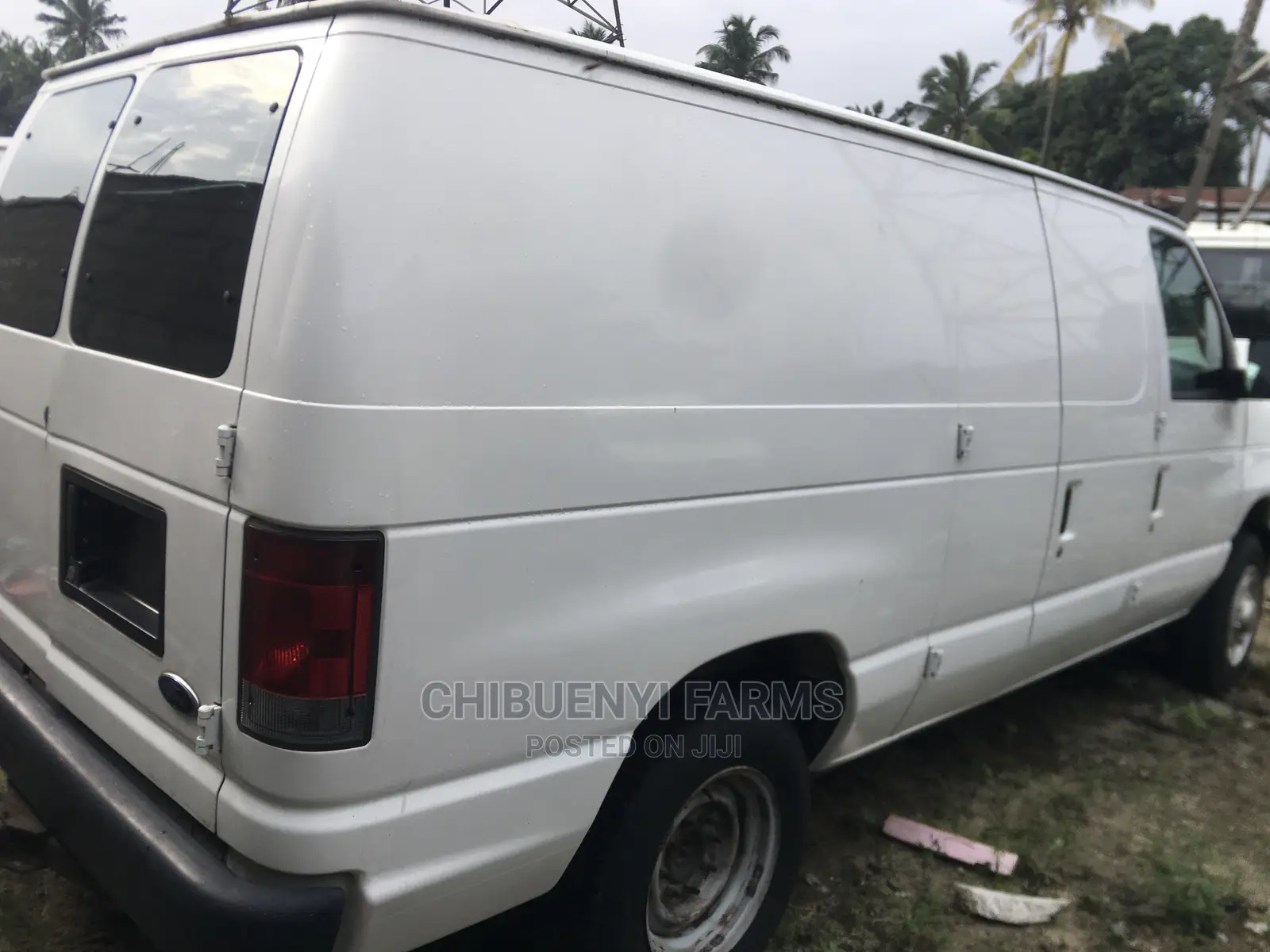 Ford E250 2008 White