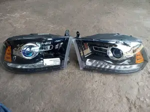 Set of Head Lights for Dodge Ram