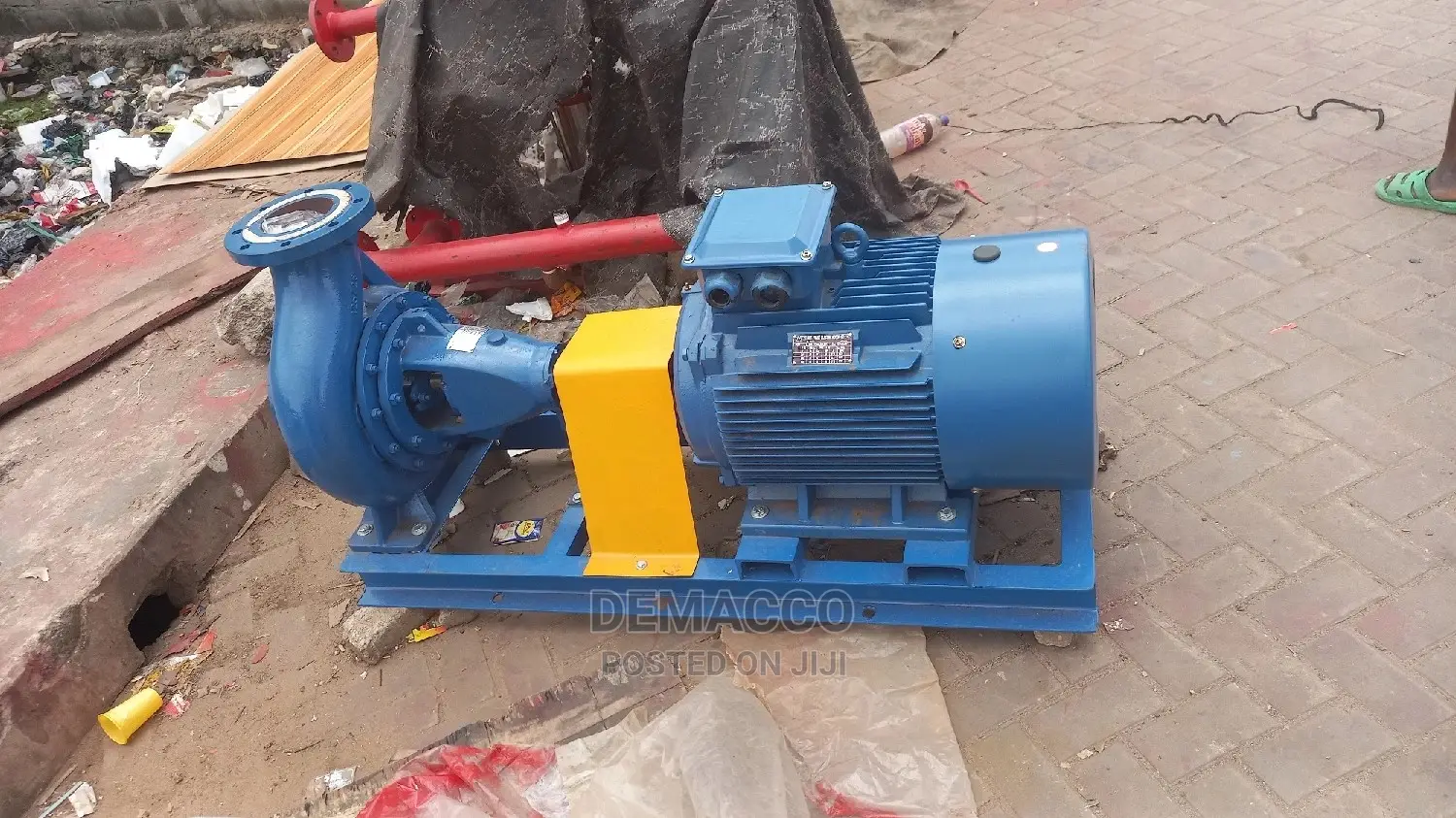 Centifiger Close Couple Pump