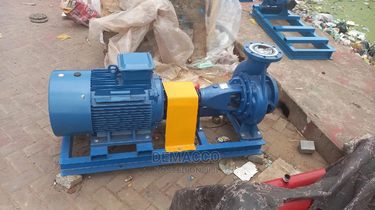 Centifiger Close Couple Pump