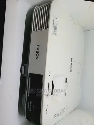 Epson Eb-2250u Corporate Portable Multimedia Projectors