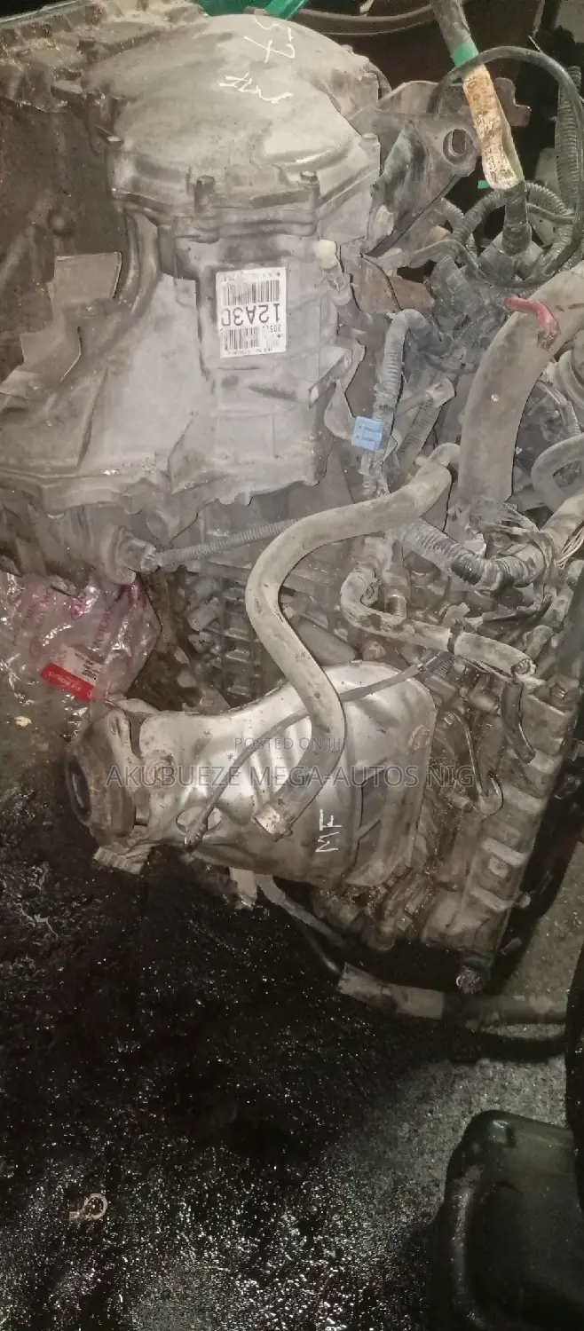 Corolla 2005 Model Engine