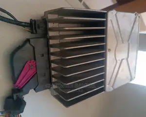 Amplifier Mercedes Benz
