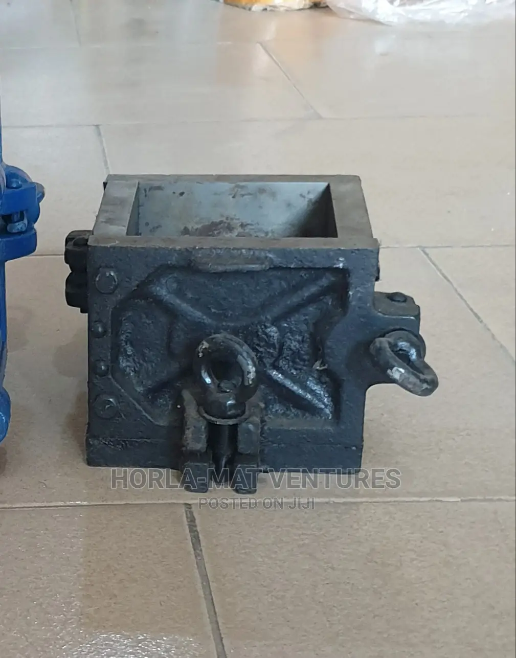 Cube Mold (100mm)