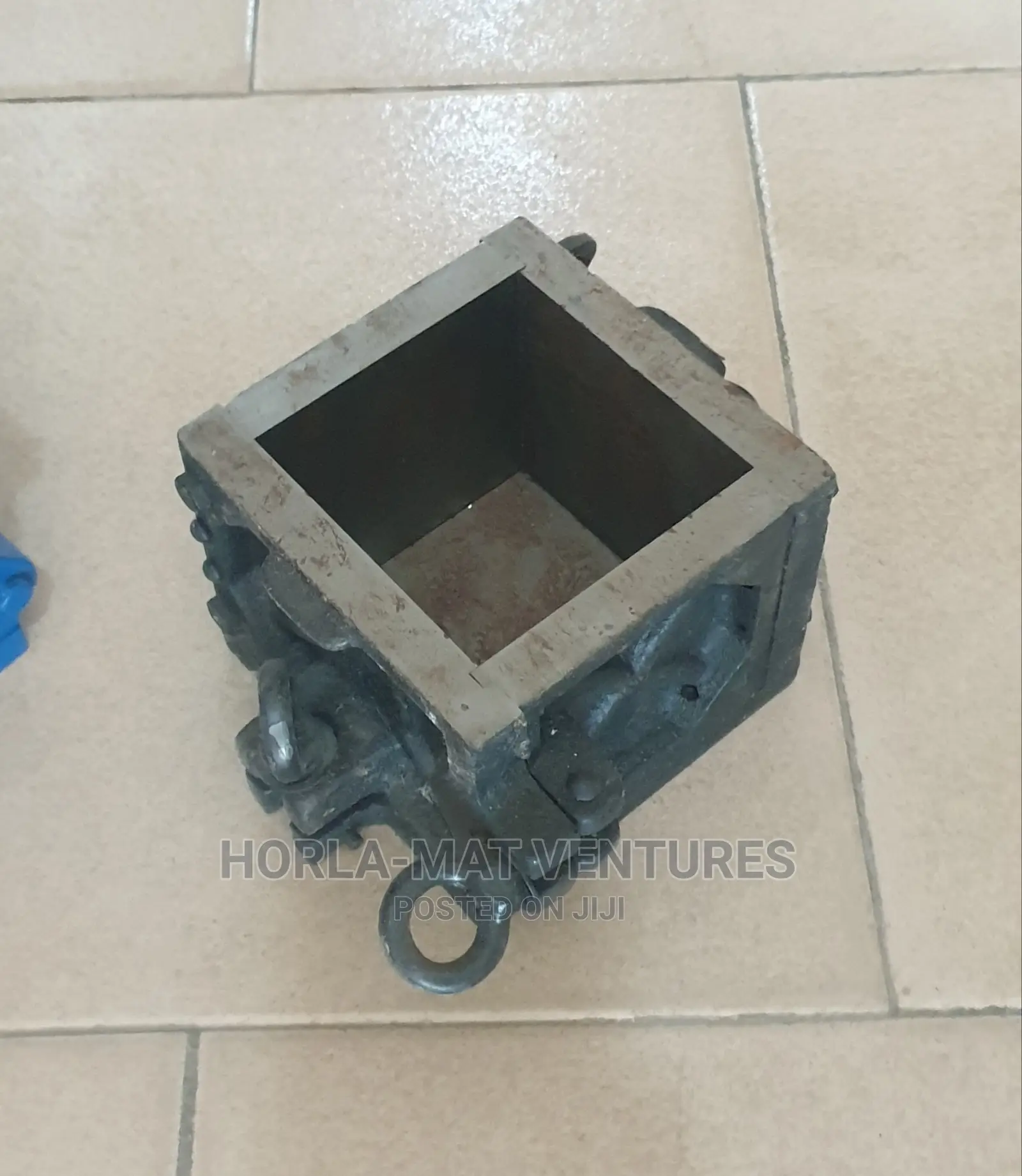 Cube Mold (100mm)
