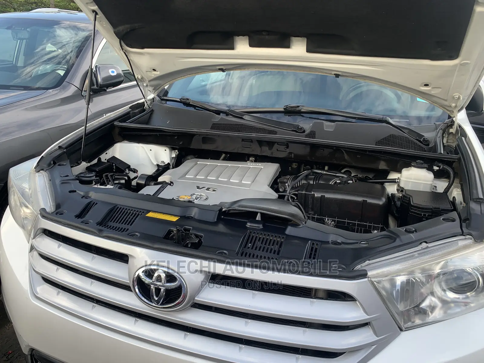 Toyota Highlander Limited 2012 White