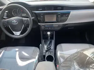 Toyota Corolla LE 4dr Sedan (1.8L 4cyl CVT) 2017 Red