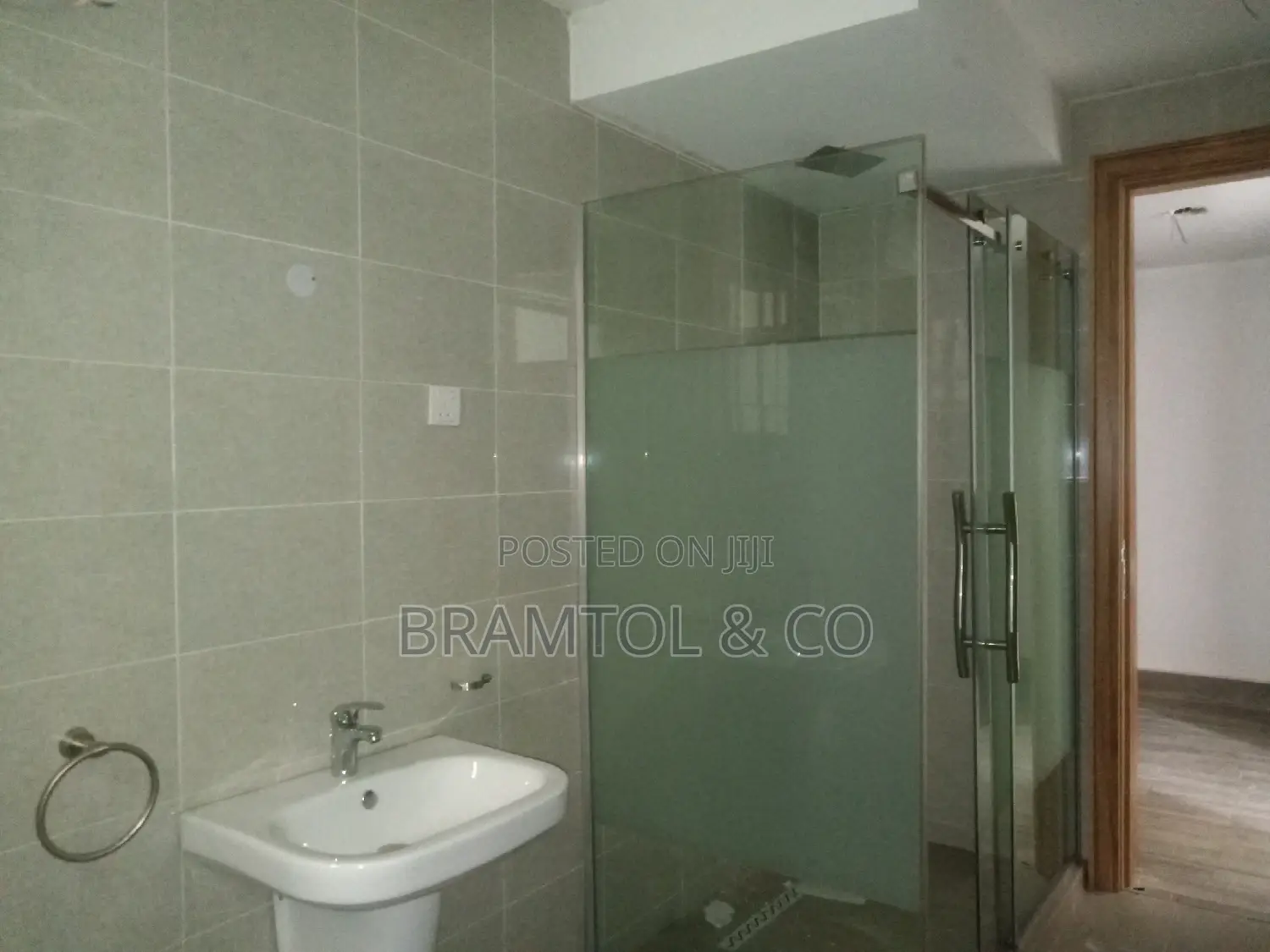 4bdrm Townhouse / Terrace in With Bq, Jahi for rent