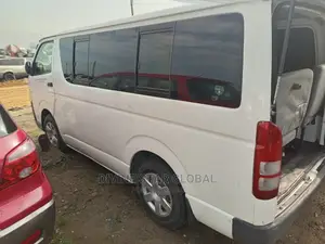 Toyota HiAce 2008 White