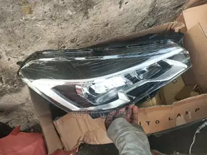 Headlamp Peugeot 508 2015