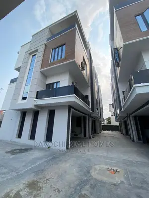 4bdrm Duplex in Chevron Drive, Lekki for sale