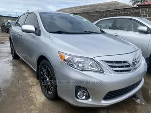 Toyota Corolla 2013 Silver