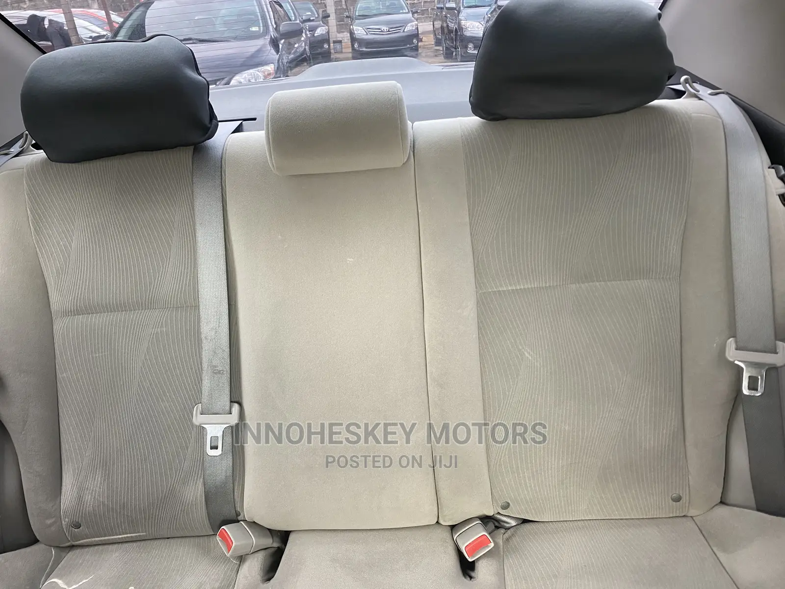 Toyota Corolla LE 4dr Sedan (1.8L 4cyl 4A) 2013 Silver