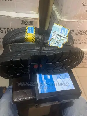 Armstrong Safety Boot