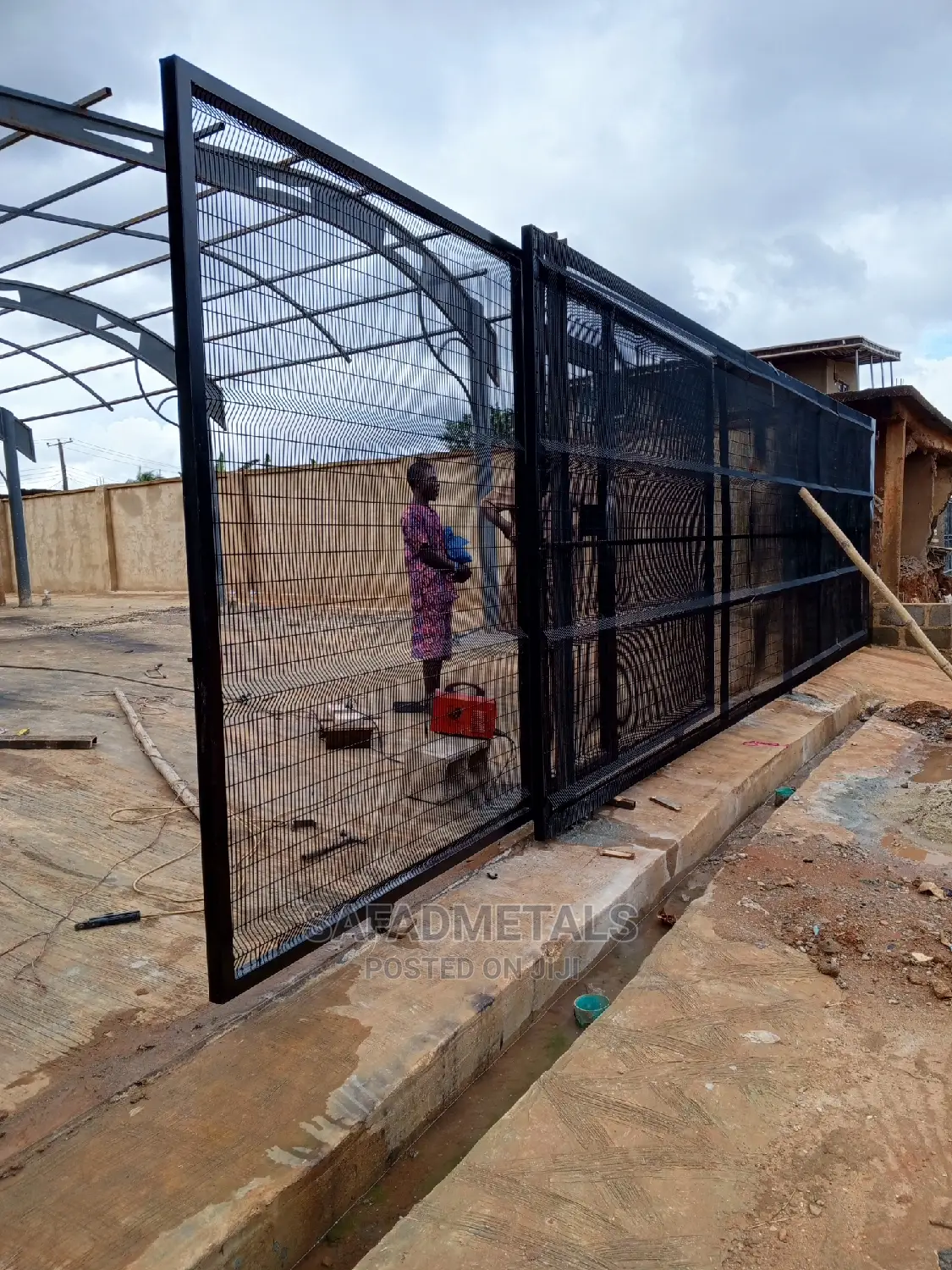 Sliding Gate Roll Over Design