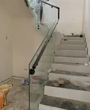 Clear Glass With Black 304 Grade Stainless Steel