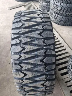 275/55r20 Tri-Ace Tire