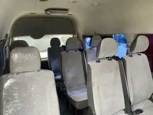 Toyota HiAce 2019 White