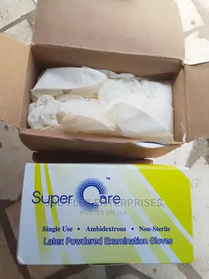100 Pairs Of Surgical Glove