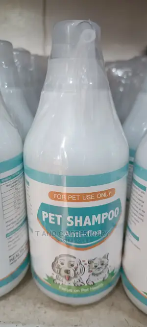 Anti Flea Pet Shampoo for Dogs and Cats 500ml