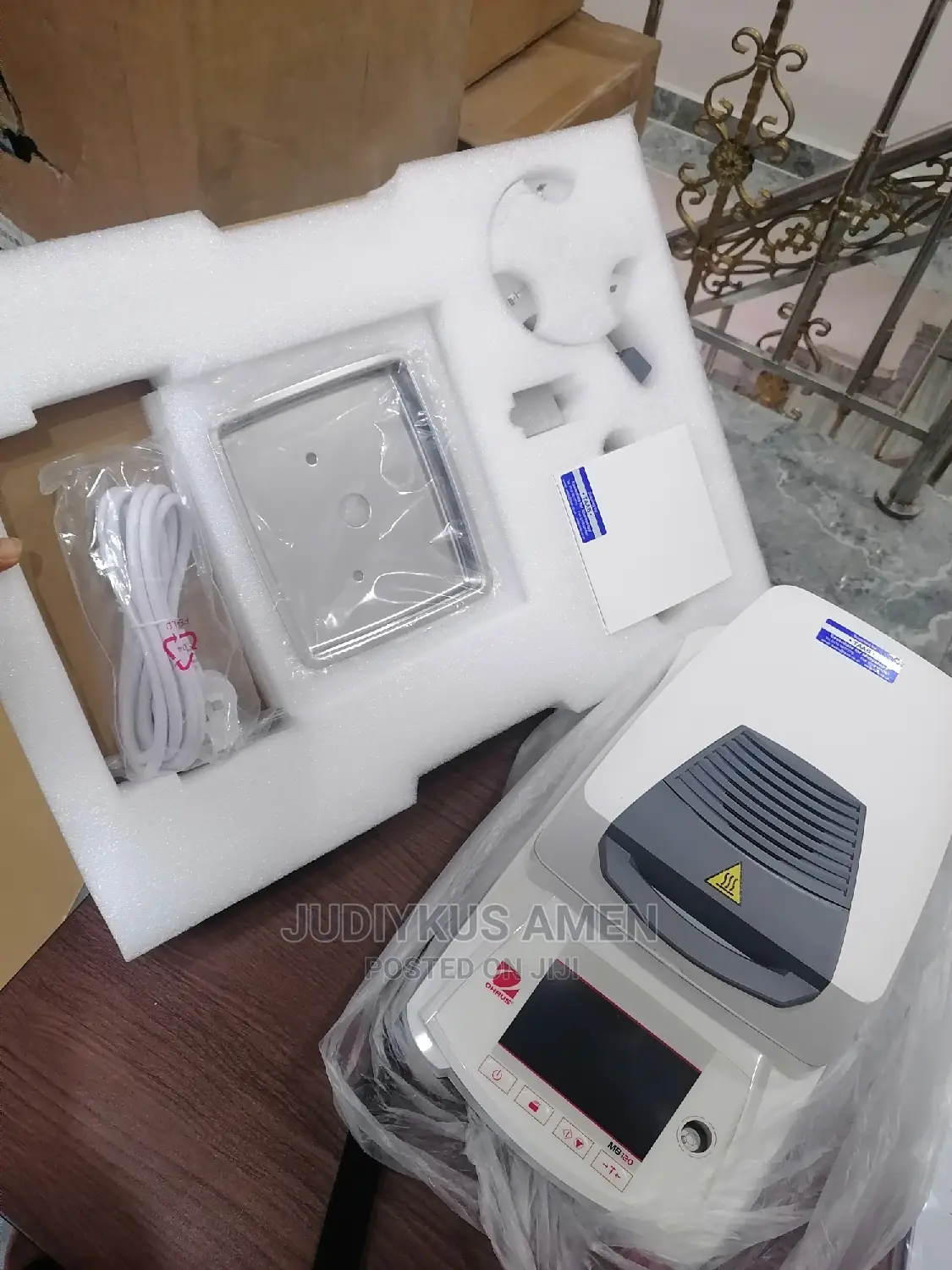 Moisture Analyzer
