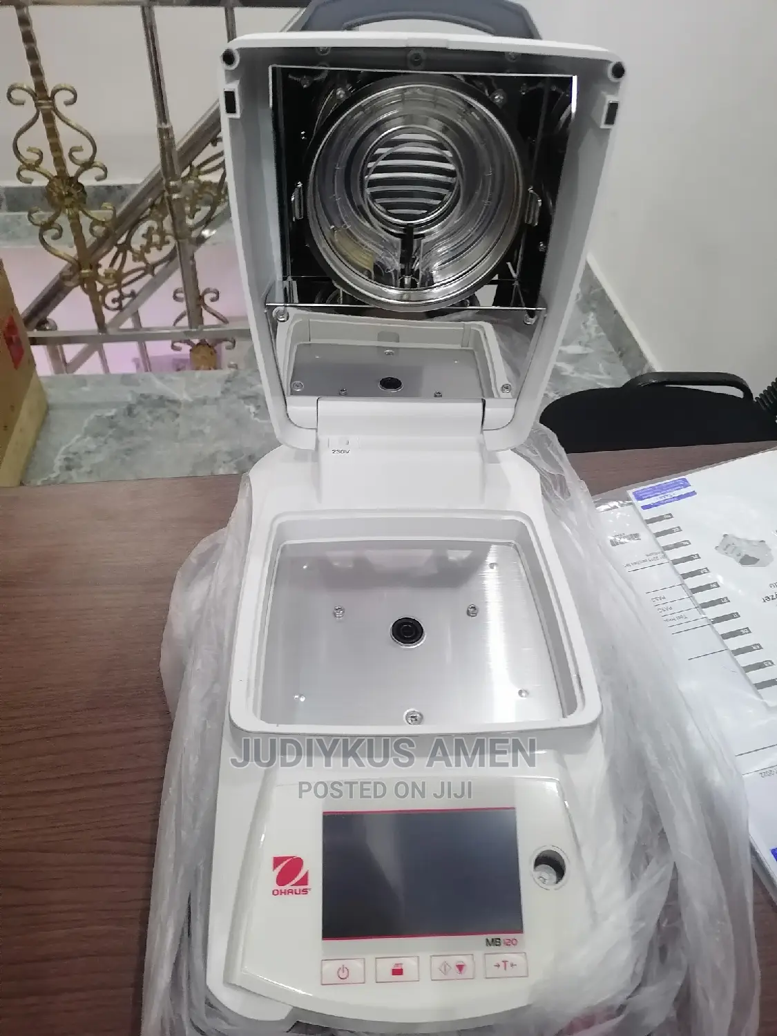 Moisture Analyzer
