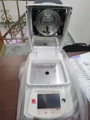 Moisture Analyzer