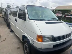Volkswagen Transporter 2003 White