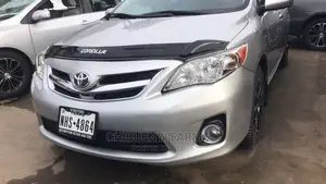 Toyota Corolla 2011 Silver