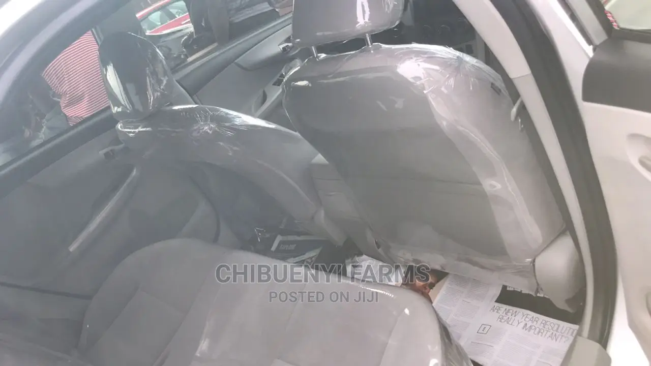 Toyota Corolla 2011 Silver