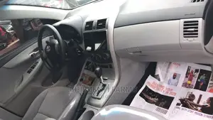 Toyota Corolla 2011 Silver