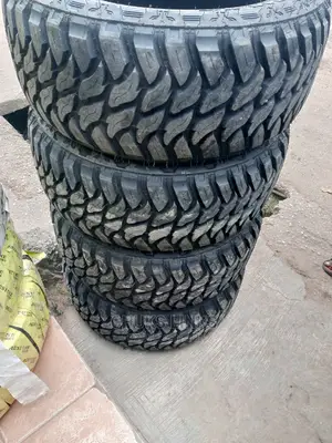 33*12.50R20 Sailum Tire