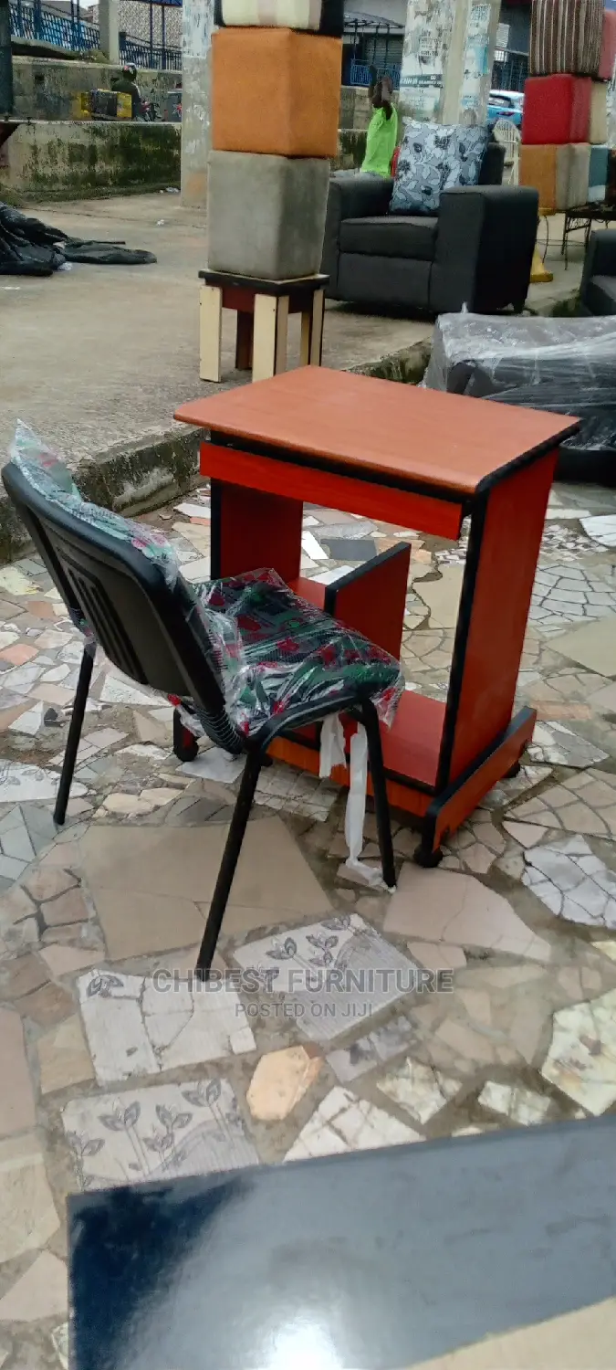 Standard Computer Table With Chair