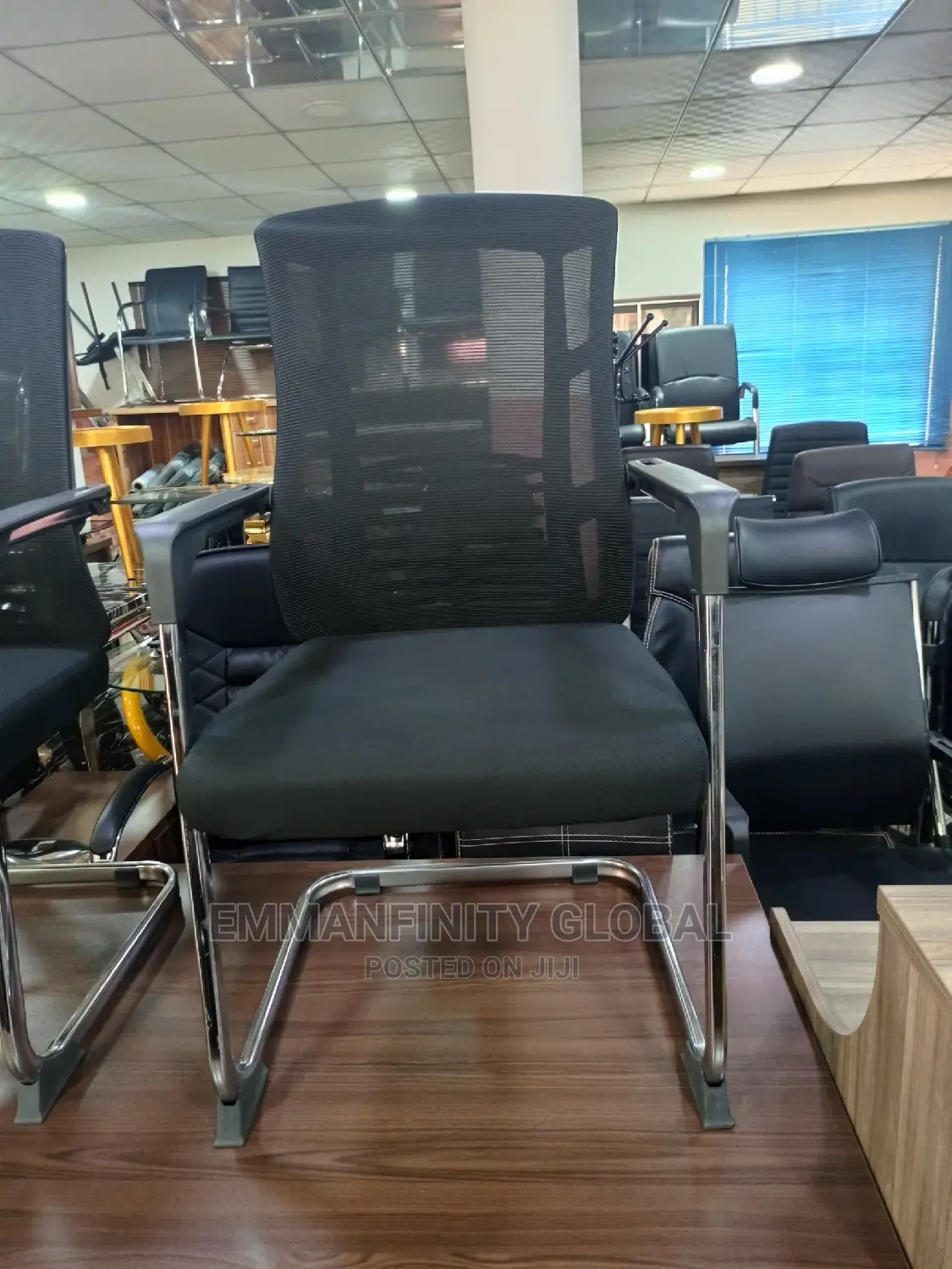 Executive Visitors Chair Mesh