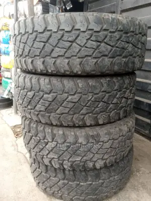 35*12.50R20 Tokunbo Tire