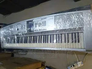 UK Used Yamaha DGX-505