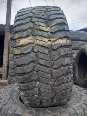 305/55r20lt Tokunbo Tire