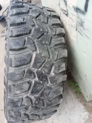 285/50r20lt Tokunbo Tire