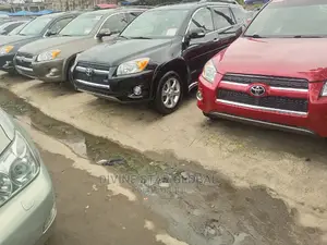 Toyota RAV4 3.5 Limited 4x4 2010 Red