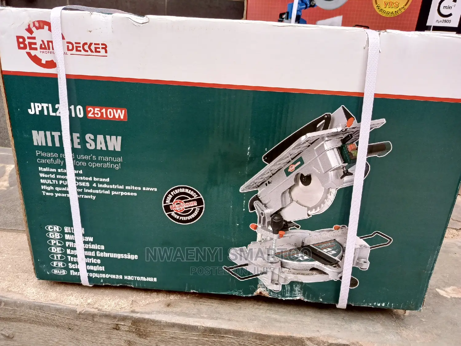 Be and Decker Compound Mitre Saw Machine