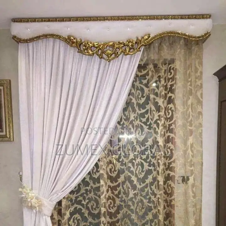 Royal Curtain