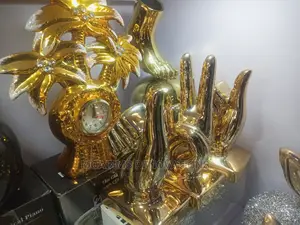 Finger Decorative Figurines Medium